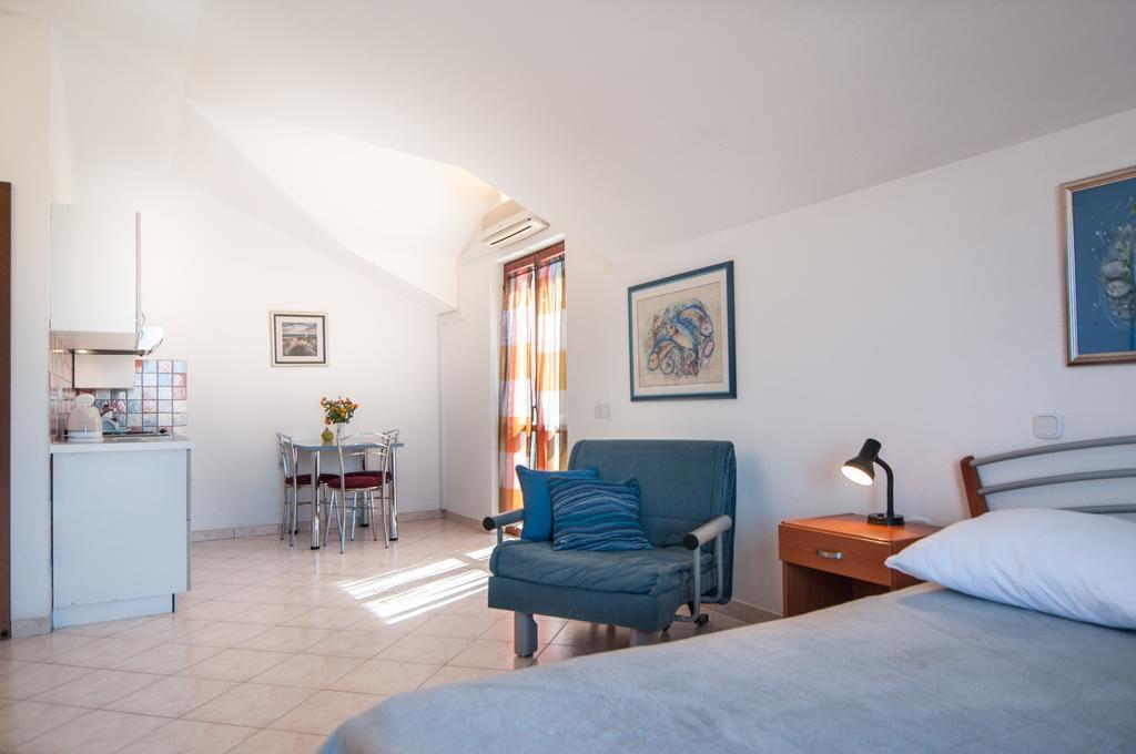 Apartments Raic Supetar Kültér fotó